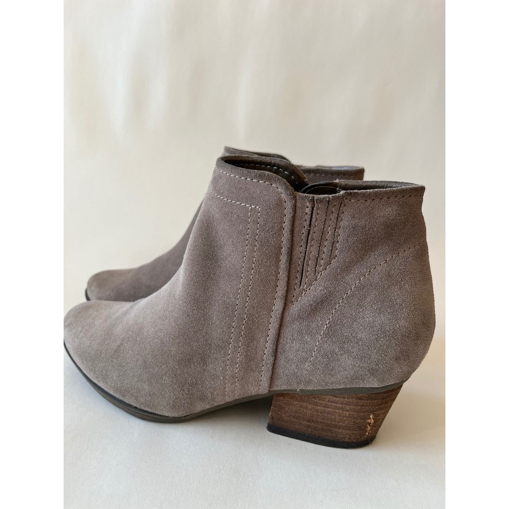 Blondo Suede Ankle Boots Taupe‎ Waterproof Comfort 6.5 Modern Heritage Staple - Picture 8 of 11